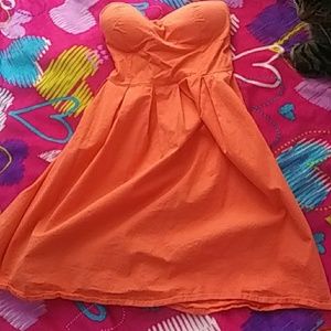 A strapless dress for any accusation